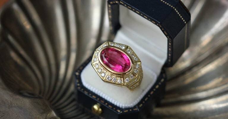 The Professionals Share Their Jewelry Secrets In This Article